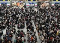 多地热门景区寸步难行 多地都已开启人从众模式