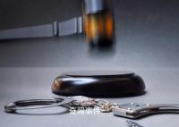 与周立波互骂的唐爽被司法拘留15日 此前被列为老赖并限制消费