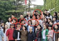 唐嫣中戏同学聚会 妥妥的占据着C位