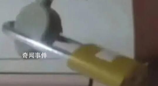 男子吐槽酒店客房空调插头被上锁 引发了许多网友争论