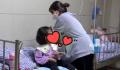 男子在医院偶遇前妻看到女儿后悔 后悔离婚让女儿受苦