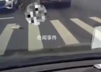 运渣车将老人卷入车底碾压致死 事故还在调查处理中