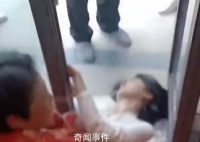 知情人谈婆婆将儿媳压身下数落 此事引发广泛关注
