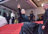 戛纳为巩俐清场 累计清场时间3分钟
