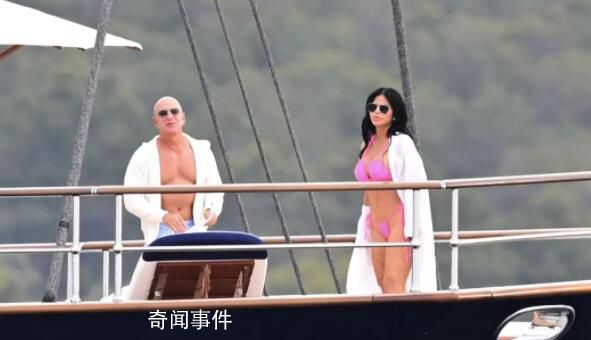 贝佐斯5亿美元豪华游艇出海