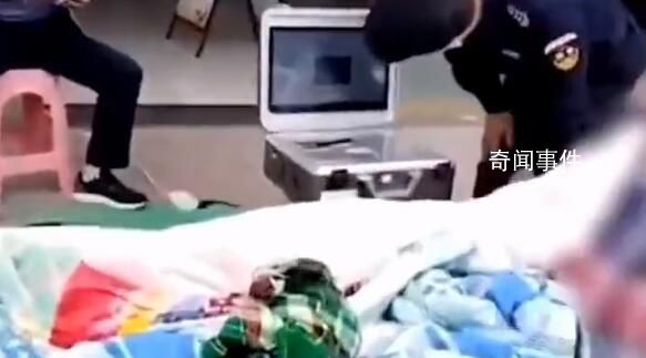 7旬老人被抬到现场取款 银行回应