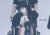 程潇腿骨折也去看了BLACKPINK演唱会