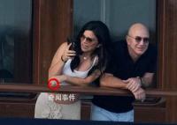 消息称亚马逊创始人贝索斯已订婚 目前还未透露有关求婚或婚礼计划安排的更多细节