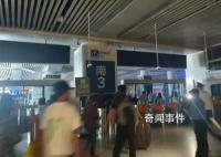 杭州东站停电 电梯检票闸机都暂停工作了