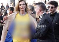 乌女模戛纳穿侮辱普京上衣被带离 最终被带离现场