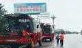 河南通报数百辆收割车无法下高速 农民的损失谁来承担?