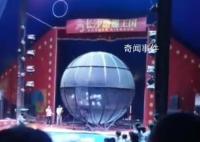 长沙两摩托车笼中表演时相撞 演员身体无大碍