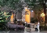 网暴坠楼母亲被封号 轻生的具体原因暂时还不清楚