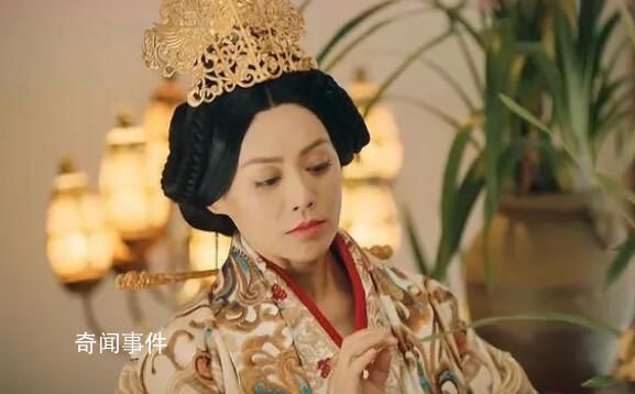 宁静即兴演皇后一秒入戏 表演细节满满