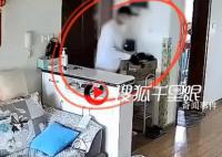 女子回家忘关门陌生男尾随闯入 网友：太可怕了
