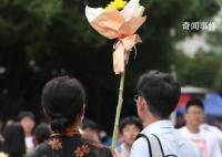 考点听力设备故障 仅对部分考生重播
