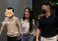张馨予何捷现身支持王宝强新电影 引发全网热议