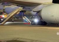 国泰航空客机中止起飞 11名乘客受伤