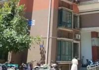 济南一小区女子坠楼身亡 警方介入调查