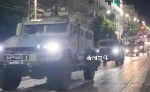 俄南部军区总部大楼被瓦格纳包围