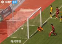 广州19岁小将王世杰角球直接破门 最终广州队客场4-1丹东腾跃取得两连胜