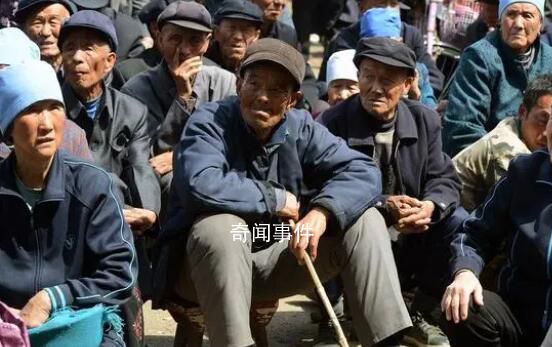 进城打工三十年 中国农民工养老靠自己