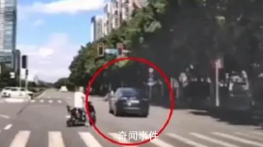 广州一特斯拉闯红灯撞上电瓶车致1死 事故还在调查当中