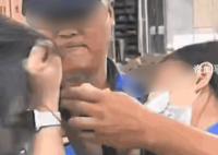 两城管互殴?官方:是协管已开除