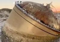 神秘圆柱体出现在澳大利亚海滩 引起了当地大量网友的关注和猜测