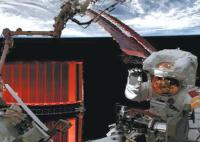 15年了景海鹏终于实现太空漫步 出舱活动圆满成功