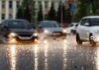 北京:因有大到暴雨 倡导错峰上下班