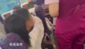 女子高铁上被男孩烫伤后未获道歉 最终这一事件不了了之