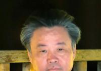 余华回应“潦草小狗”昵称 所以我现在发型变了看他们怎么办
