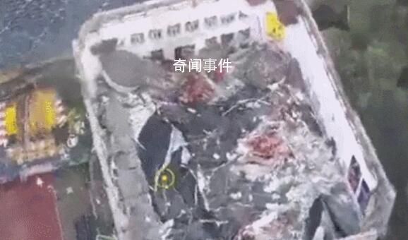 坍塌事故救援者:搬了4小时珍珠岩