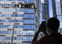 莫斯科一商业大厦被无人机撞击 致外墙受损