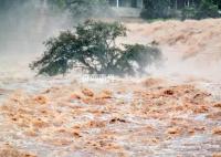 北京门头沟居民谈洪水瞬间 泥石流翻滚门窗无法打开