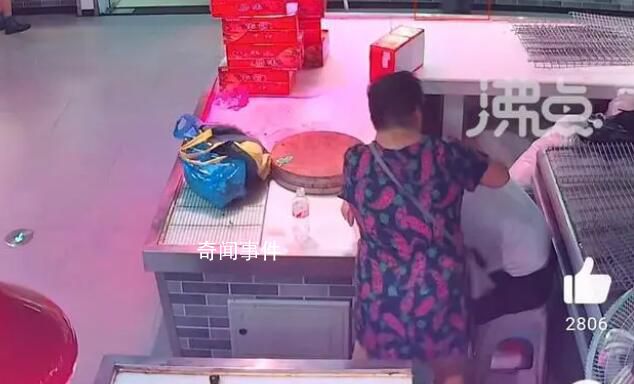 大妈误以老板中暑为其刮痧10分钟 大家怎么看待这件事呢