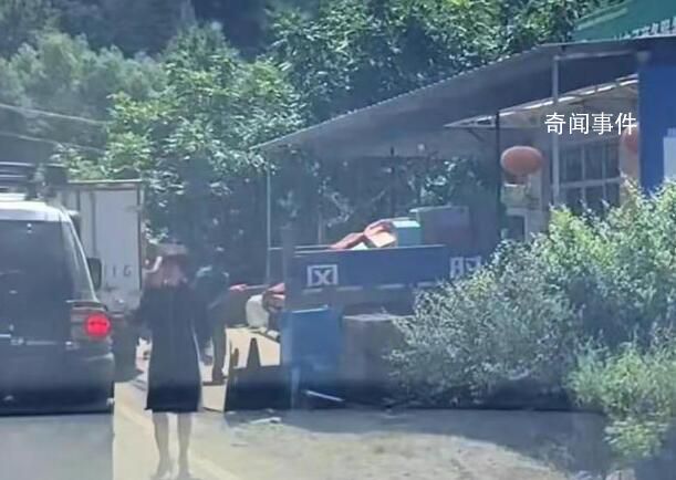 超市截胡救援物资被博主拒绝 称：早知道这样你们就不用来了