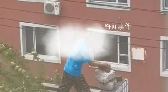 医院院长贪腐将成捆的现金提回家 引发了无数人的猜想和议论