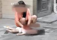 幼童被父亲从楼上扔下致死 警方回应