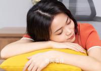 梦到自己在游泳预示着什么 梦里自己在游泳代表什么意思 梦到自己在游泳这个梦是好是坏