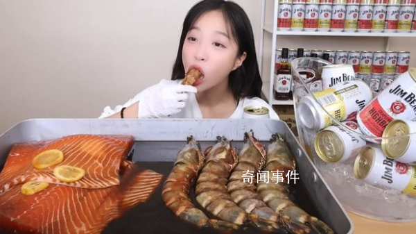 韩博主边吃海鲜边为日本酒代言 引发网友争议