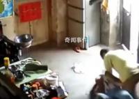 女子花350元买柜子遭丈夫家暴 民警表示会再次介入此事并进行调查处理