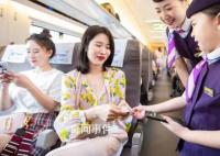 高铁化妆是不文明行为?官方辟谣