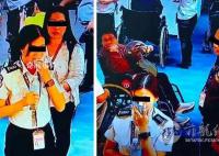 安检员偷乘客钱 企图吞下现金掩盖
