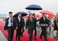 韩国总理韩德洙抵达杭州 将出席亚洲运动会开幕式
