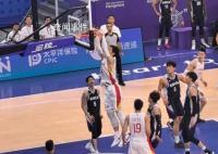 中国男篮大胜韩国晋级四强 以84：70击败韩国男篮
