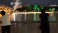多位女子“放生”矿泉水引争议 放生环保组织这么看