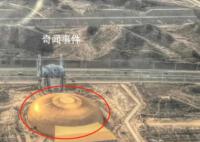 兰州现巨型孕肚擎天柱造型 设计得很离谱
