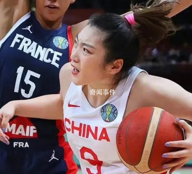 李梦:赛前化妆美甲让我更专注